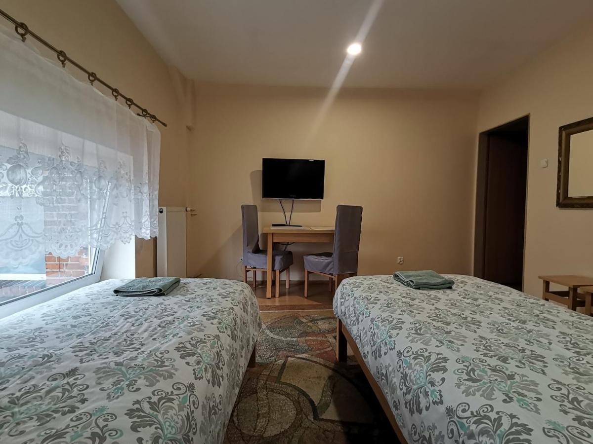 Hostel "Na Bocianowie" Bydgoszcz Exteriör bild