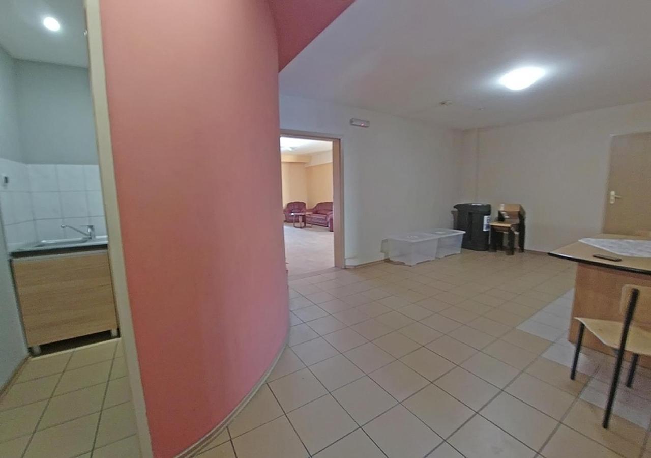 Hostel "Na Bocianowie" Bydgoszcz Exteriör bild