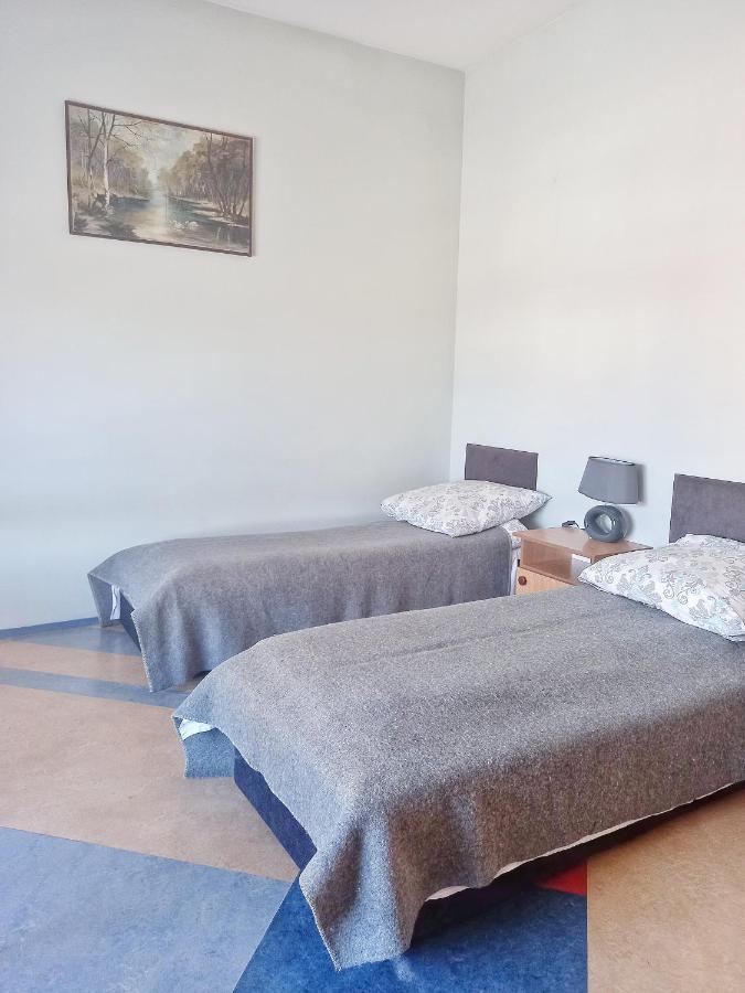 Hostel "Na Bocianowie" Bydgoszcz Exteriör bild